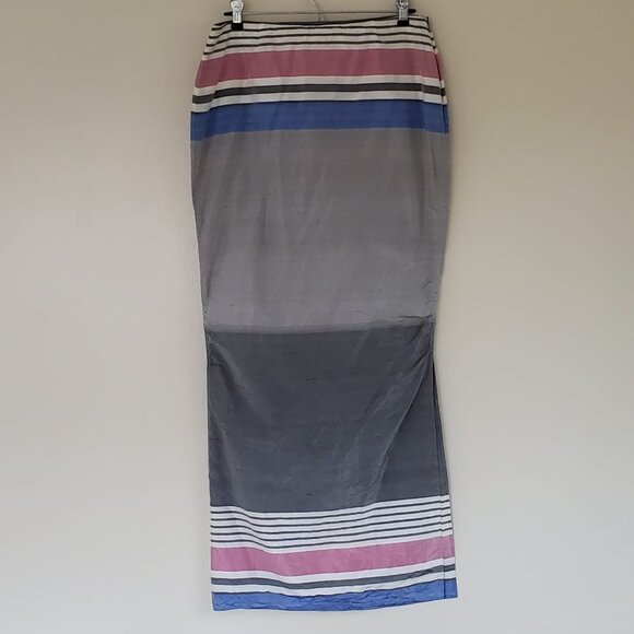 Giorgio Armani Silk Long Pencil Skirt. Size 46 - Picture 9 of 12